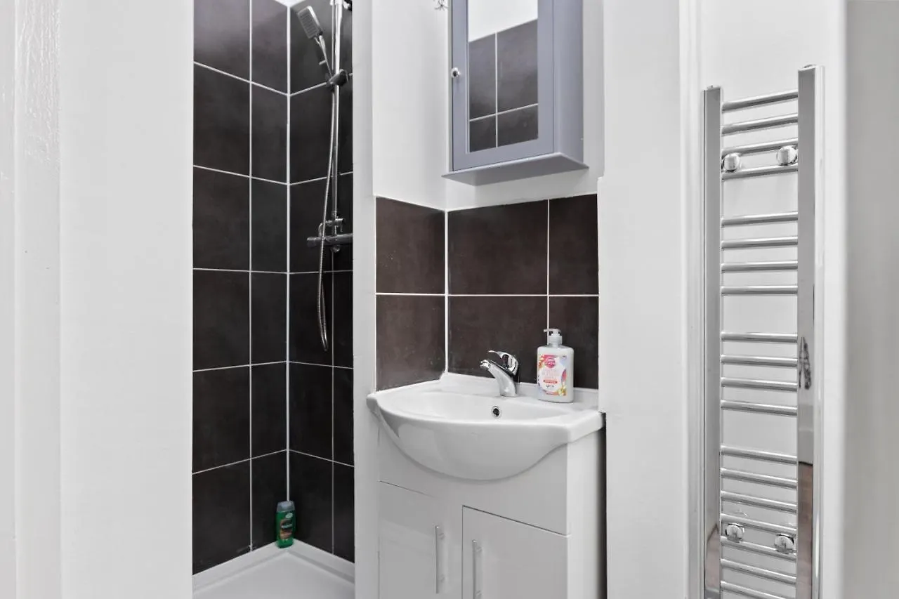 Fantastic 2Bd Barking Stay With Links To The City! London Apartment